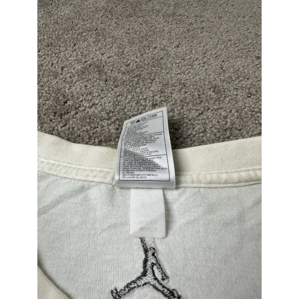 Vintage Mens T-shirt 2000s Air Jordan 23‎ Graphic White Jumpman Tee, Size XXL